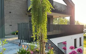 Tanners Chalet Apartments